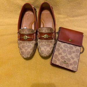 Coach Women's Shoes and Crossbody Bag 
Crosby Driver Brown Leather
Loafer Size 9